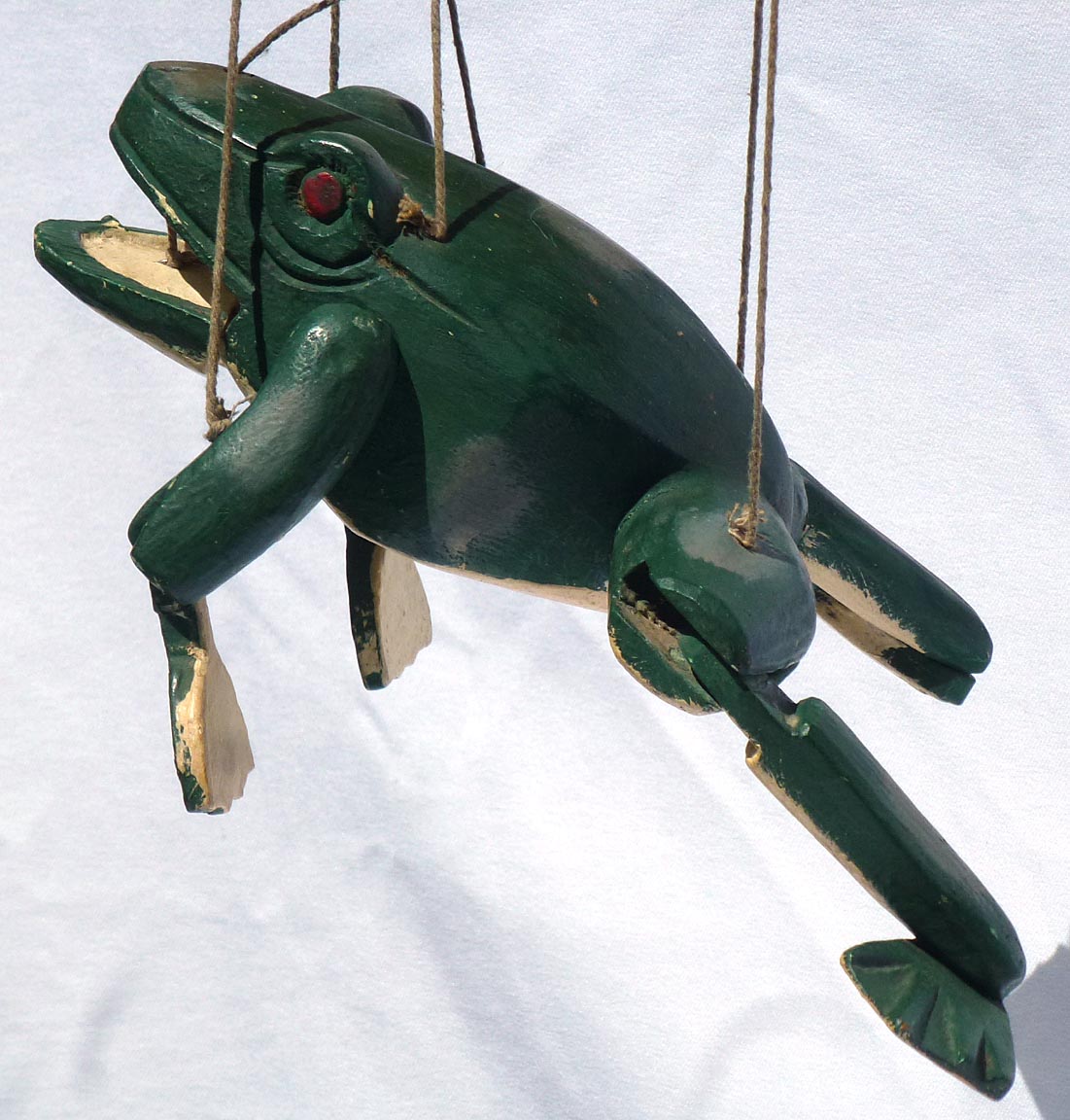 Frog marionette