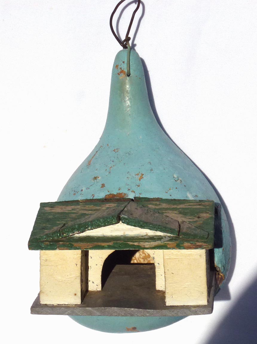 Gourd birdhouse