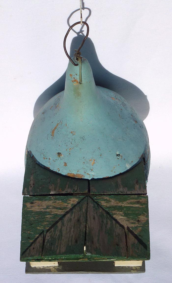 Gourd birdhouse
